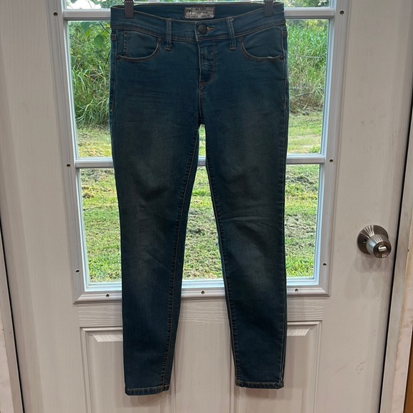 Free People Denim - Free people skinny blue denim  jeans size 25